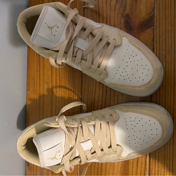 Nike Air Jordan’s - Picture 2 of 6